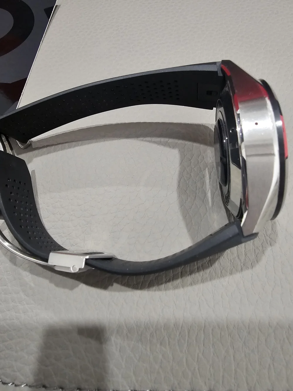 TAG Heuer Connected Smartwatch Black/Silver With Exclusive Special Edition Box